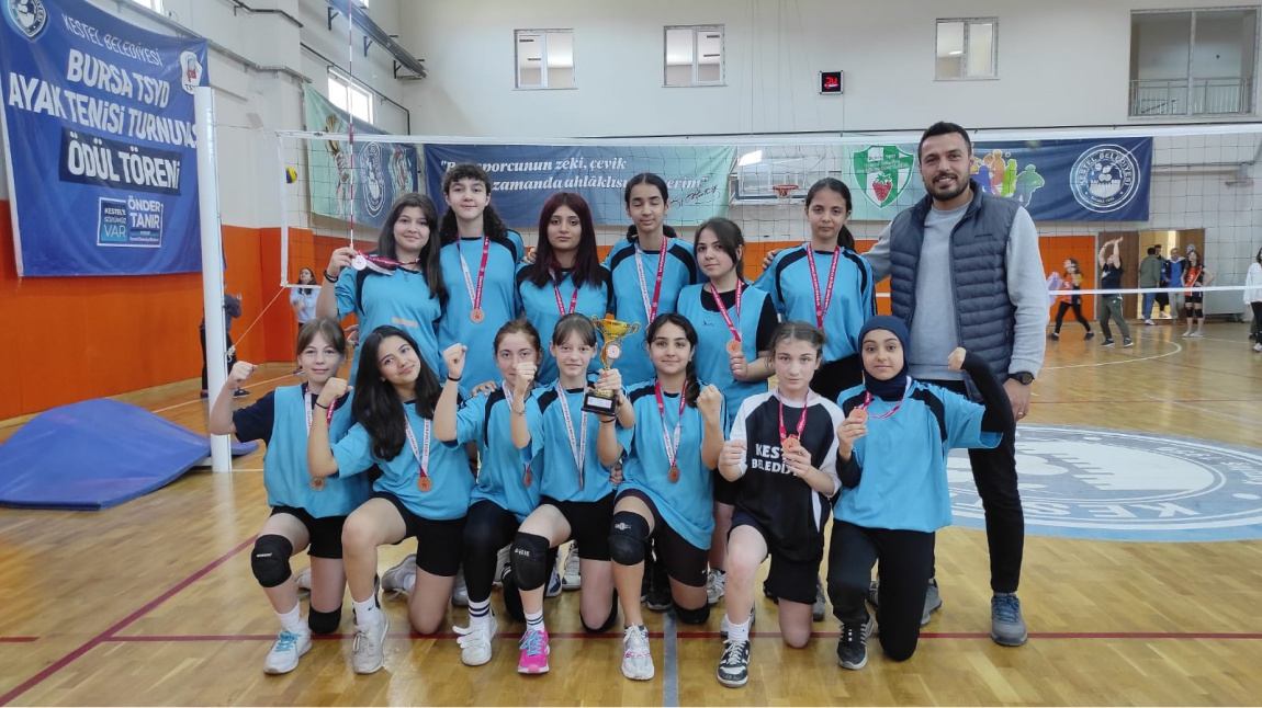 Okul Voleybol Kız Takımımız 3. Oldu